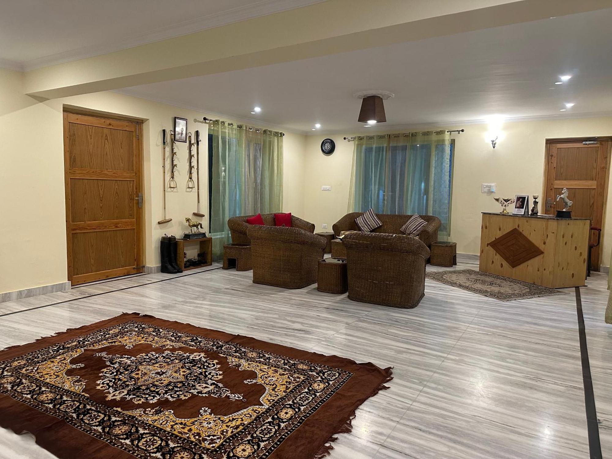 Highfield Villa Kanatal Exterior photo